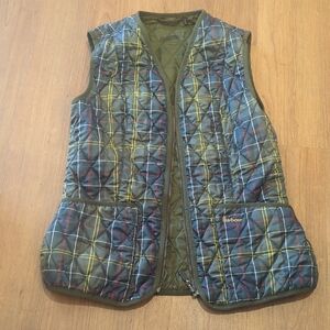 Barbour Quilted Tartan Vest in Green Sz 8